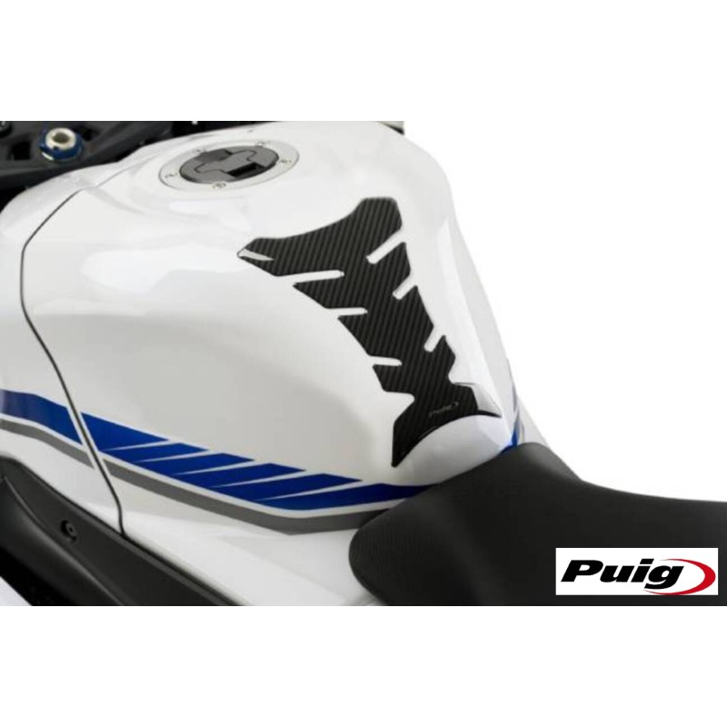 Προστατευτικό Ρεζερβ. PUIG 4051C CARBON LOOK UNIVERSAL