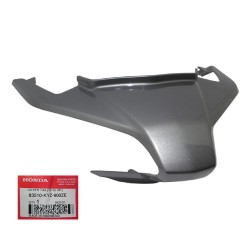 Ένωση Πλαινών Καπακ. (ουρά) Ασημί/ΖΕ OEM SUPRA-X125I HELMIN